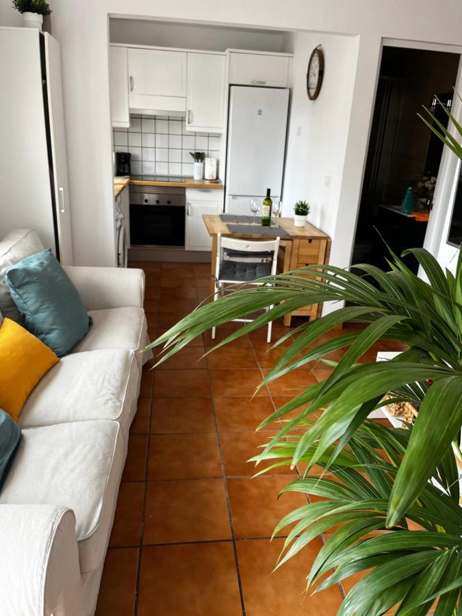 2 Bedroom Apartments Los Cristianos Beach Tenerife Tamaragua Арона Екстериор снимка
