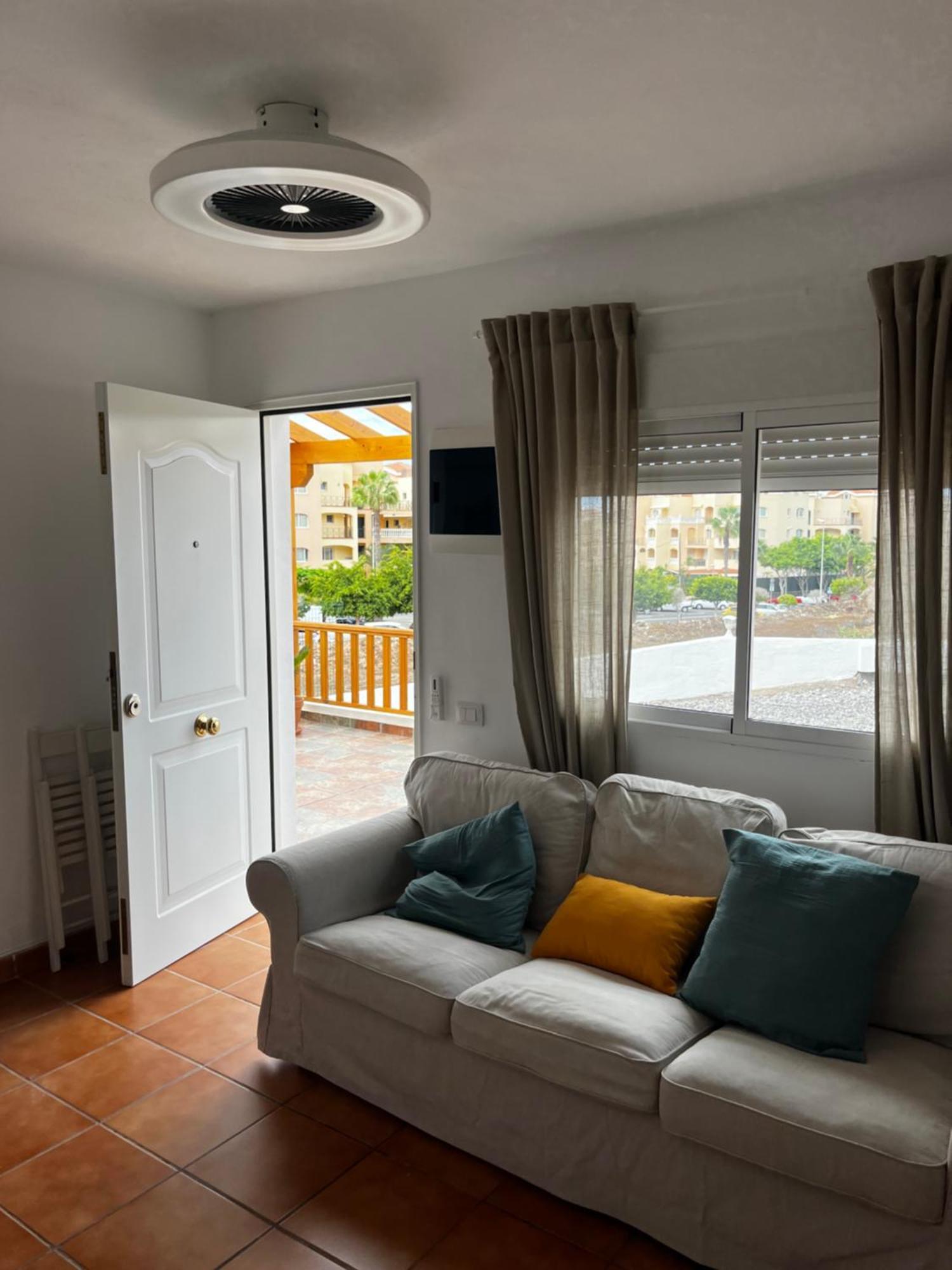 2 Bedroom Apartments Los Cristianos Beach Tenerife Tamaragua Арона Екстериор снимка